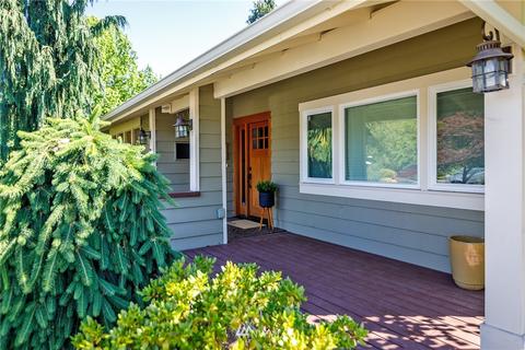 313 Heather Rd, Everett, WA 98203 photo 3