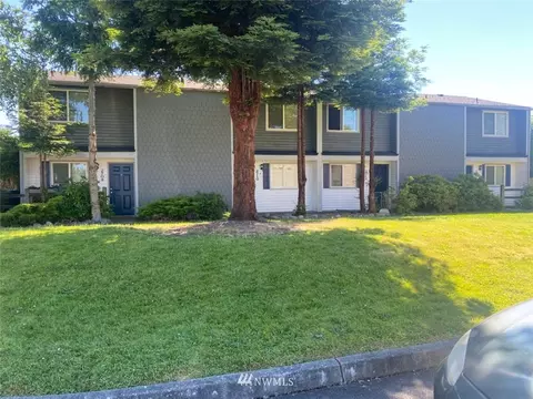 2708 Initial Pl, Enumclaw, WA 98022 photo 1