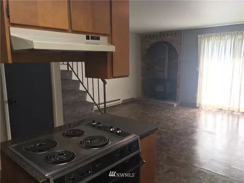 2708 Initial Pl, Enumclaw, WA 98022 photo 5