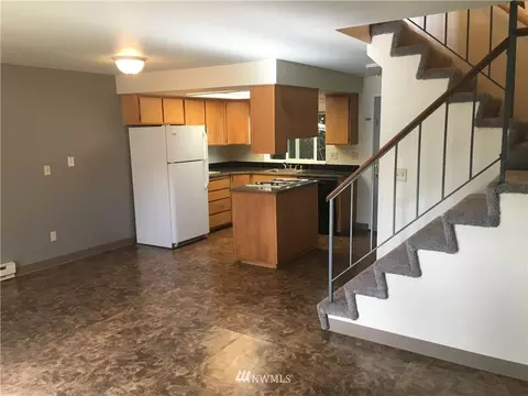 2708 Initial Pl, Enumclaw, WA 98022 photo 6
