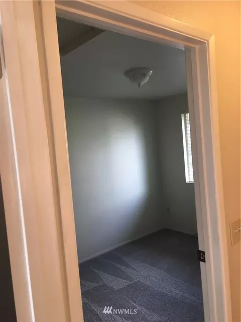 2708 Initial Pl, Enumclaw, WA 98022 photo 16