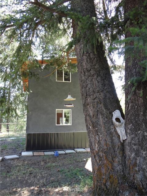 77 Twisp River Rd, Twisp, WA 98856 photo 3