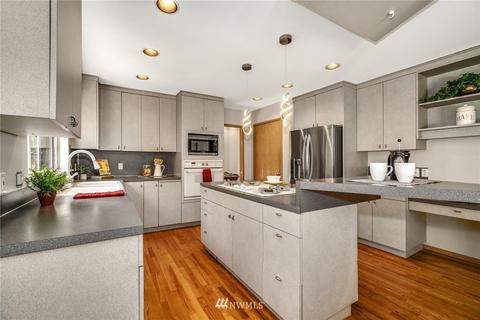 16130 Valhalla Dr, Bothell, WA 98011 photo 9