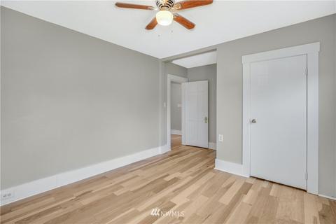 1043 Loraine St, Enumclaw, WA 98022 photo 12