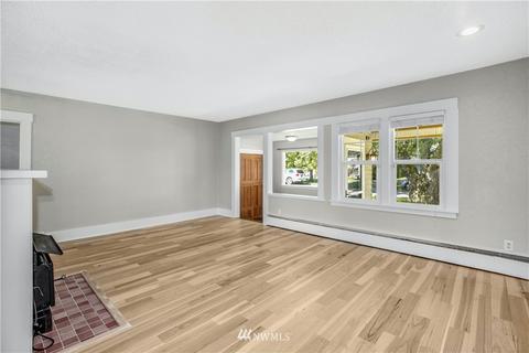1043 Loraine St, Enumclaw, WA 98022 photo 6