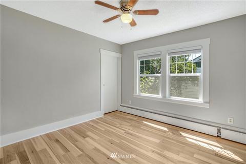 1043 Loraine St, Enumclaw, WA 98022 photo 13