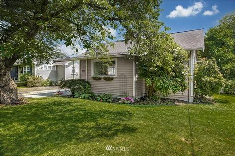 1043 Loraine St, Enumclaw, WA 98022 photo 2