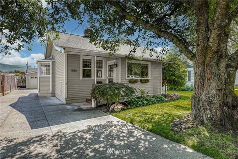1043 Loraine St, Enumclaw, WA 98022 photo 1