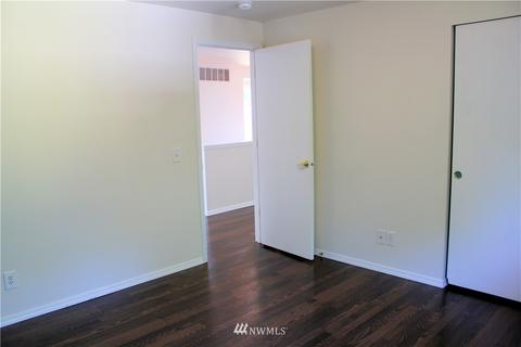 20205 Filbert Dr, Bothell, WA 98012 photo 22