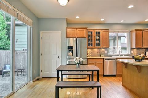 8541 NE 201st Pl, Bothell, WA 98011 photo 11