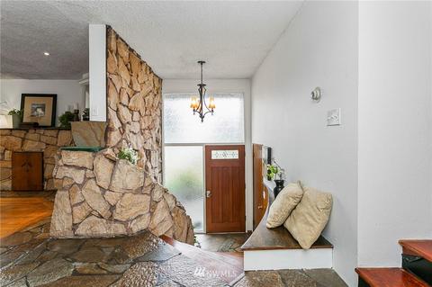 2314 Burley Dr, Everett, WA 98208 photo 2