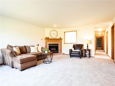 6846 Raspberry Dr #B, Everson, WA 98247 photo 2