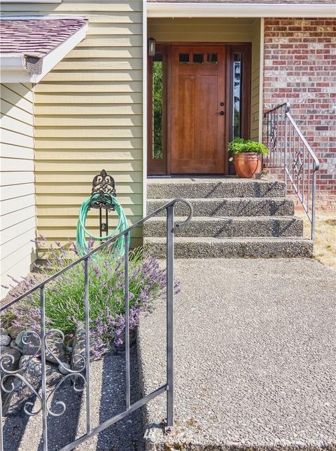 10480 NE 201st St, Bothell, WA 98011 photo 2