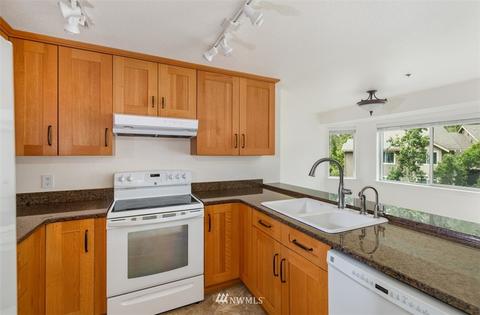 19410 Bothell Way NE #D301, Bothell, WA 98011 photo 7
