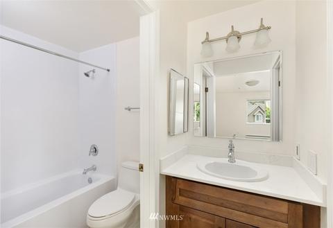 19410 Bothell Way NE #D301, Bothell, WA 98011 photo 11