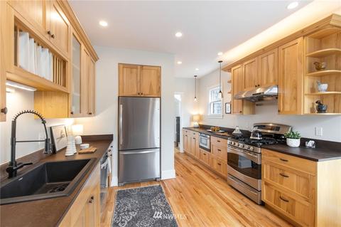 1815 E Harrison St, Seattle, WA 98112 photo 11