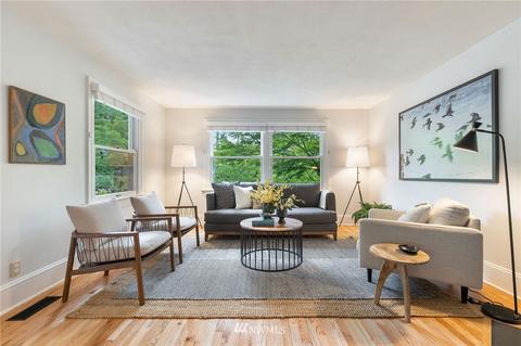 1815 E Harrison St, Seattle, WA 98112 photo 3