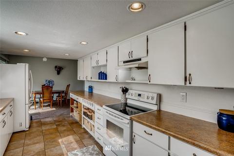 808 Harmony Ln, Enumclaw, WA 98022 photo 4