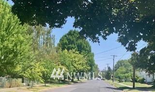 110 E Maple St, Walla Walla, WA 99362 photo 2