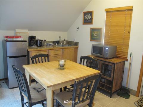 62207 Meadow Way E, Greenwater, WA 98022 photo 30