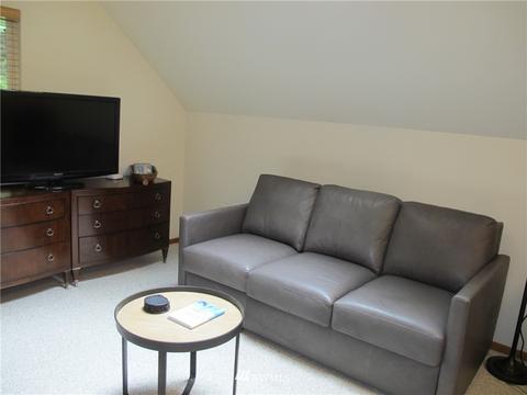 62207 Meadow Way E, Greenwater, WA 98022 photo 32