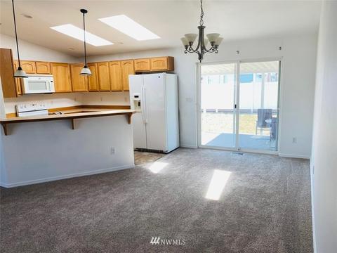 319 Oak St SW, Orting, WA 98360 photo 6