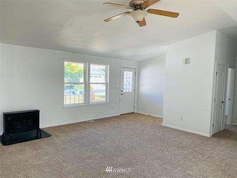 319 Oak St SW, Orting, WA 98360 photo 2