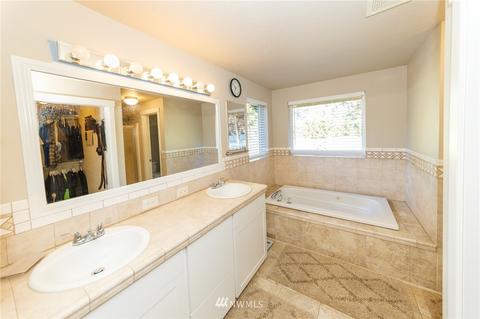974 Tipsoo Loop N, Rainier, WA 98576 photo 16