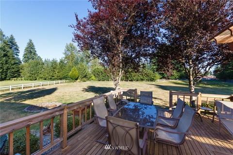 974 Tipsoo Loop N, Rainier, WA 98576 photo 9