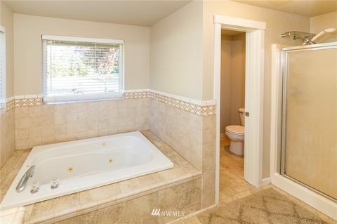 974 Tipsoo Loop N, Rainier, WA 98576 photo 20
