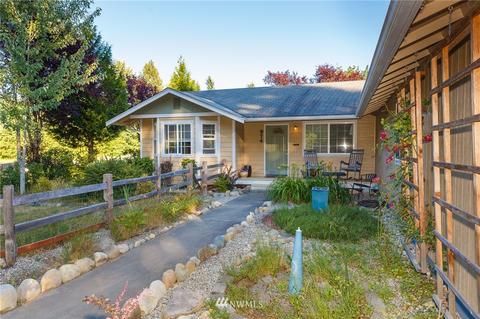 974 Tipsoo Loop N, Rainier, WA 98576 photo 1