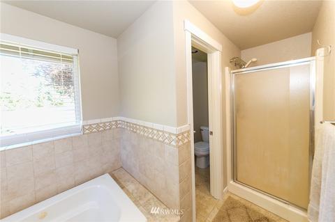 974 Tipsoo Loop N, Rainier, WA 98576 photo 17