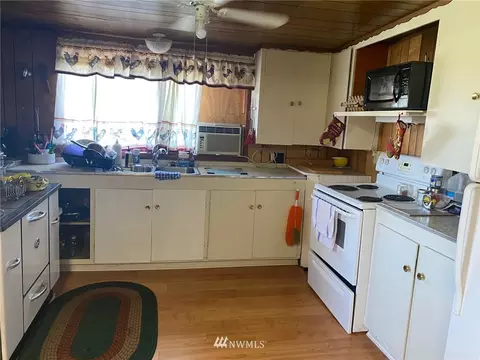 468 Middle Fork Rd, Onalaska, WA 98570 photo 15