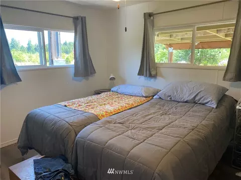 468 Middle Fork Rd, Onalaska, WA 98570 photo 9
