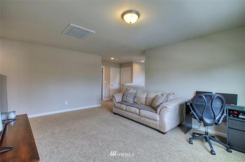1026 Bondgard Ave E, Enumclaw, WA 98022 photo 10