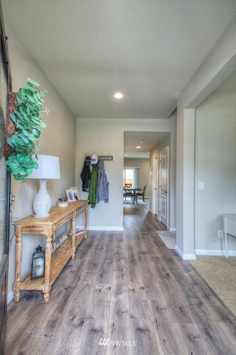 1026 Bondgard Ave E, Enumclaw, WA 98022 photo 3