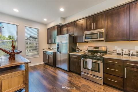 2010 129th Pl SW #E, Everett, WA 98204 photo 2