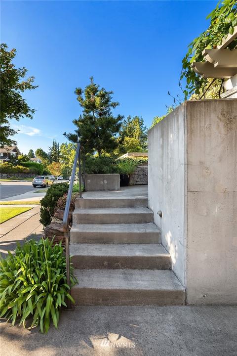 1126 39th Ave E, Seattle, WA 98112 photo 36