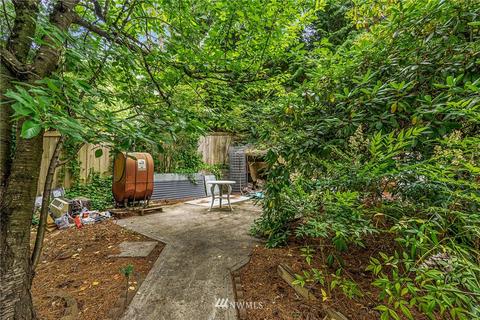 10133 W Riverside Dr, Bothell, WA 98011 photo 3