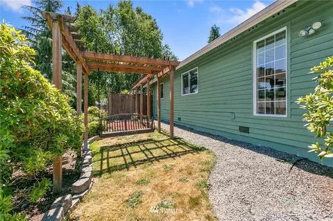 2018 106th Pl SW, Everett, WA 98204 photo 19