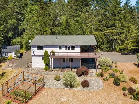 102 E Columbine Ln, Grapeview, WA 98546 photo 5