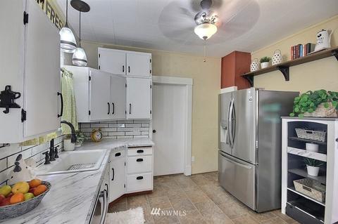 1313 Porter St, Enumclaw, WA 98022 photo 12