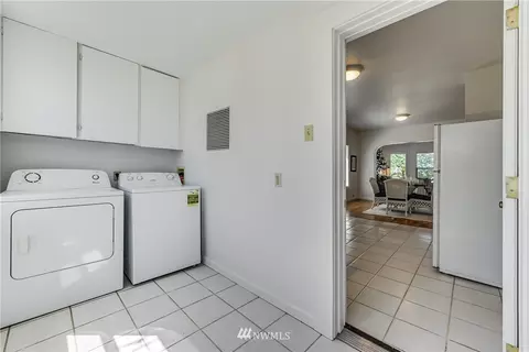 2005 Oakes Ave, Everett, WA 98201 photo 12