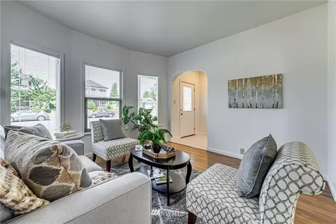 2005 Oakes Ave, Everett, WA 98201 photo 3