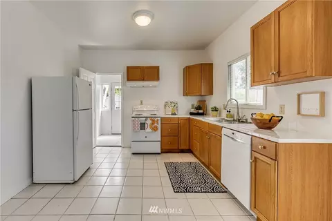 2005 Oakes Ave, Everett, WA 98201 photo 11