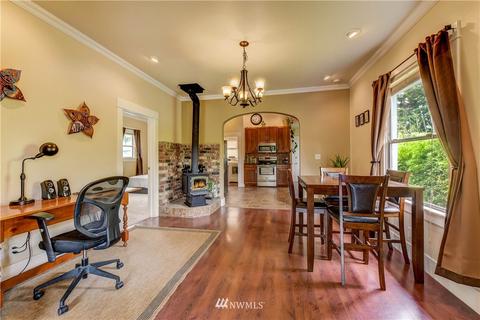 2421 Pine St, Everett, WA 98201 photo 4