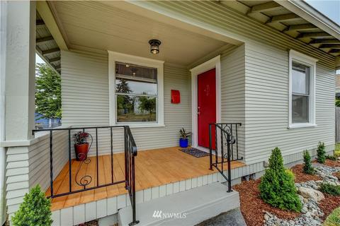 2421 Pine St, Everett, WA 98201 photo 1