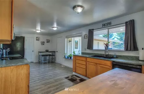 16401 17th Ave E, Spanaway, WA 98387 photo 11