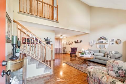 15215 64th St E, Sumner, WA 98390 photo 3