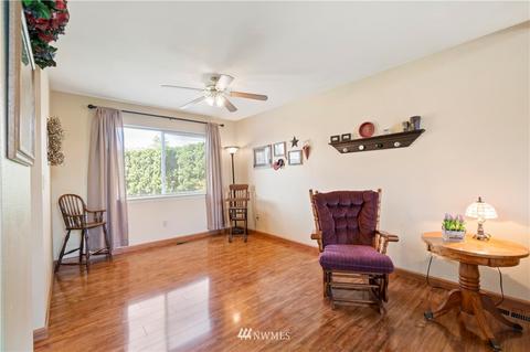 15215 64th St E, Sumner, WA 98390 photo 4